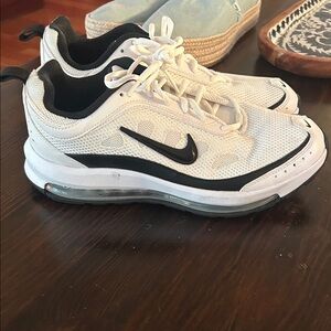 Nike Air Max AP White and Black Sneakers